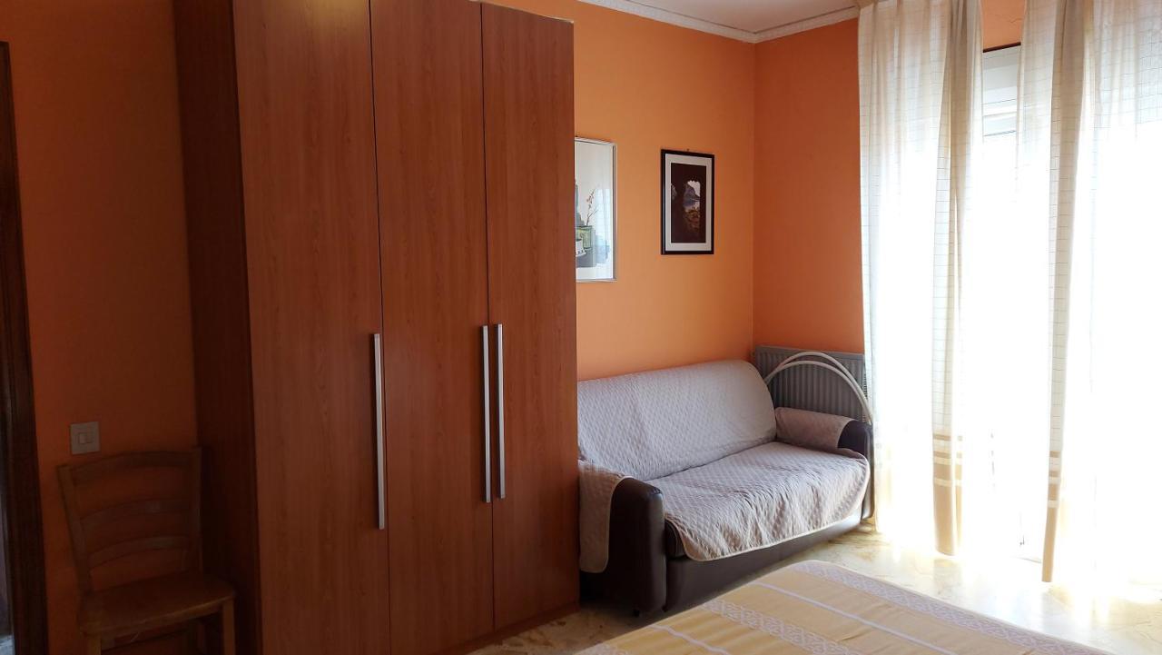 Casa Floridea -Mediterranea Sicilia Apt Чефалу Екстериор снимка
