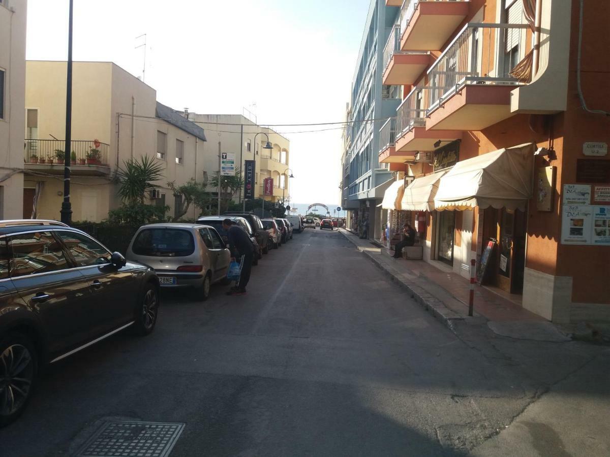 Casa Floridea -Mediterranea Sicilia Apt Чефалу Екстериор снимка